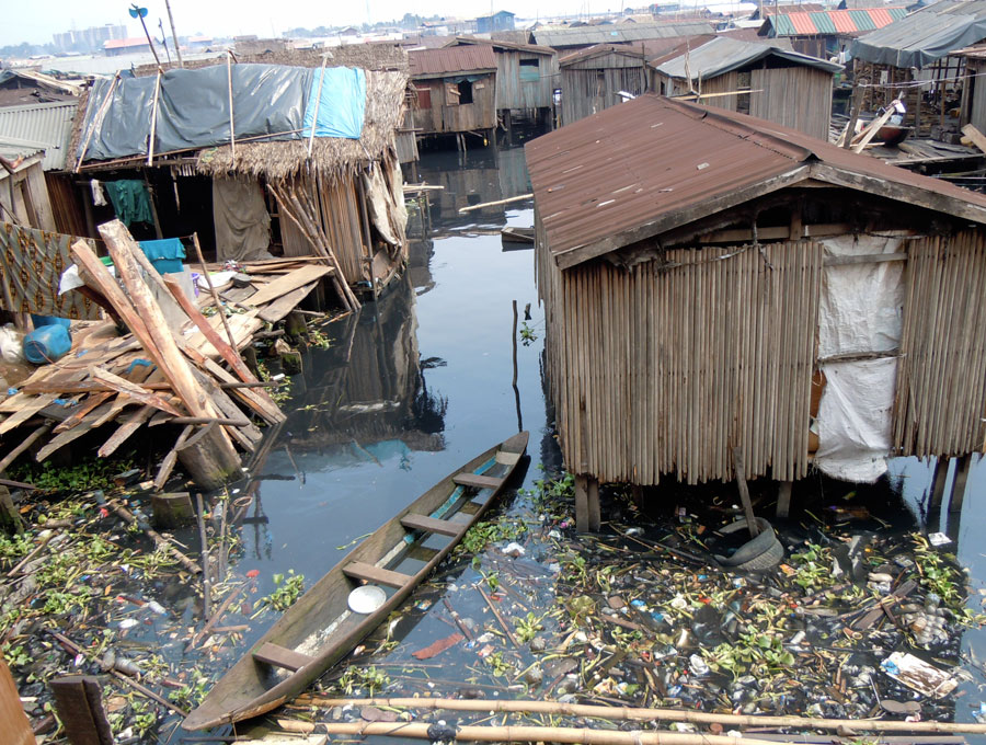 Rooms.asia blog post poor slums