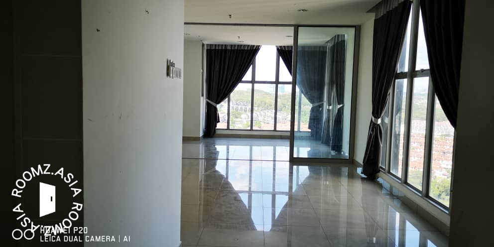 {SOHO CORNER UNIT} 3 Elements (Furnished) Bandar Putra Permai Seri Kembangan
