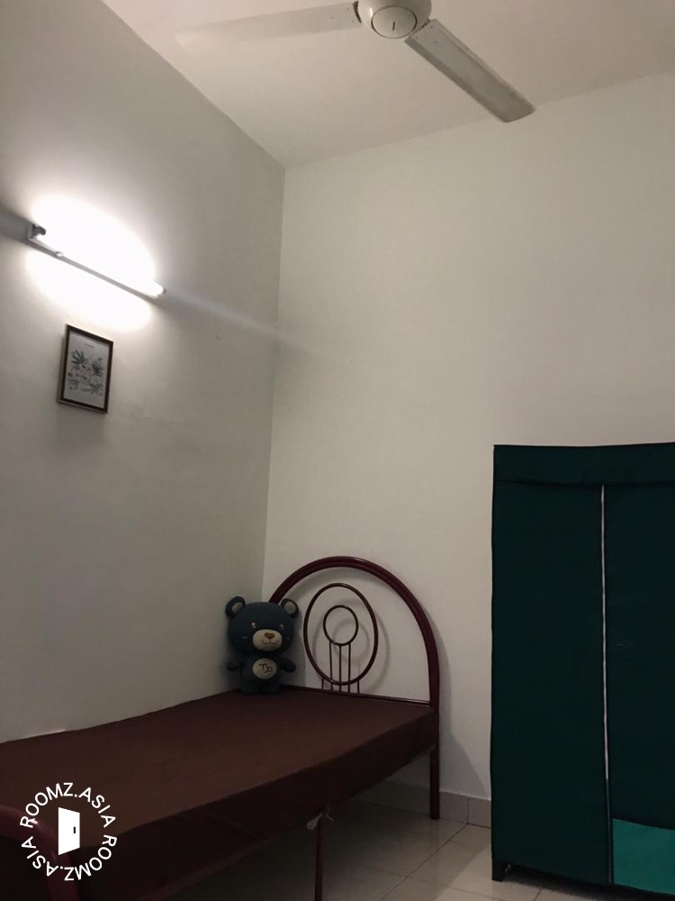 room for rent kelana jaya