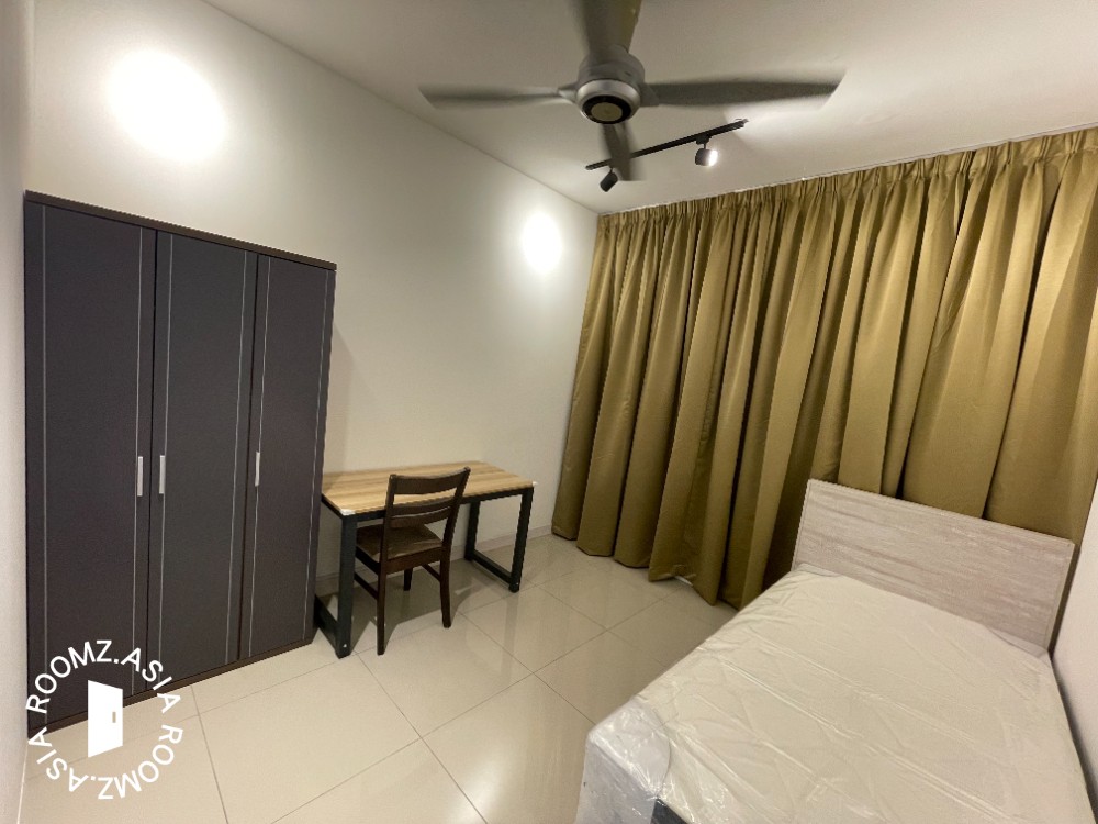 Balcony room for rent at Sentul Point Suite Apartments prefer 👩 muslim female