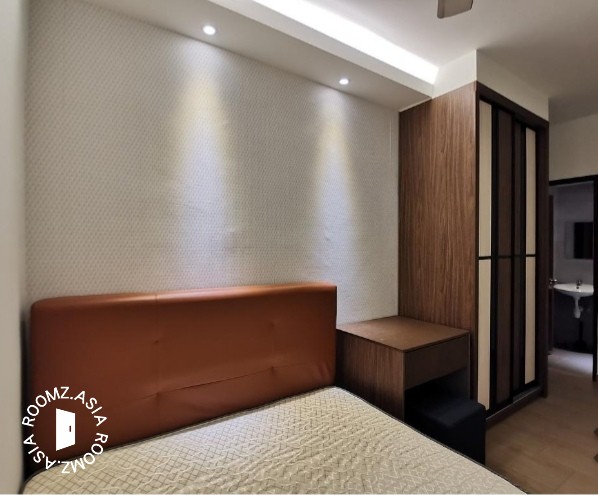 MRT Middle room + attached Bathroom at Taman Pertama near Taman Maluri Cheras Sunway Velocity TRX KL City KL Sentral Bukit Bintang