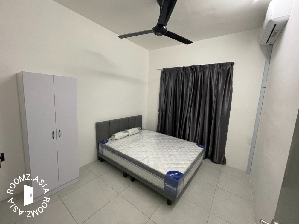 Single room for rent at Meritus Residensi – Roomz.asia