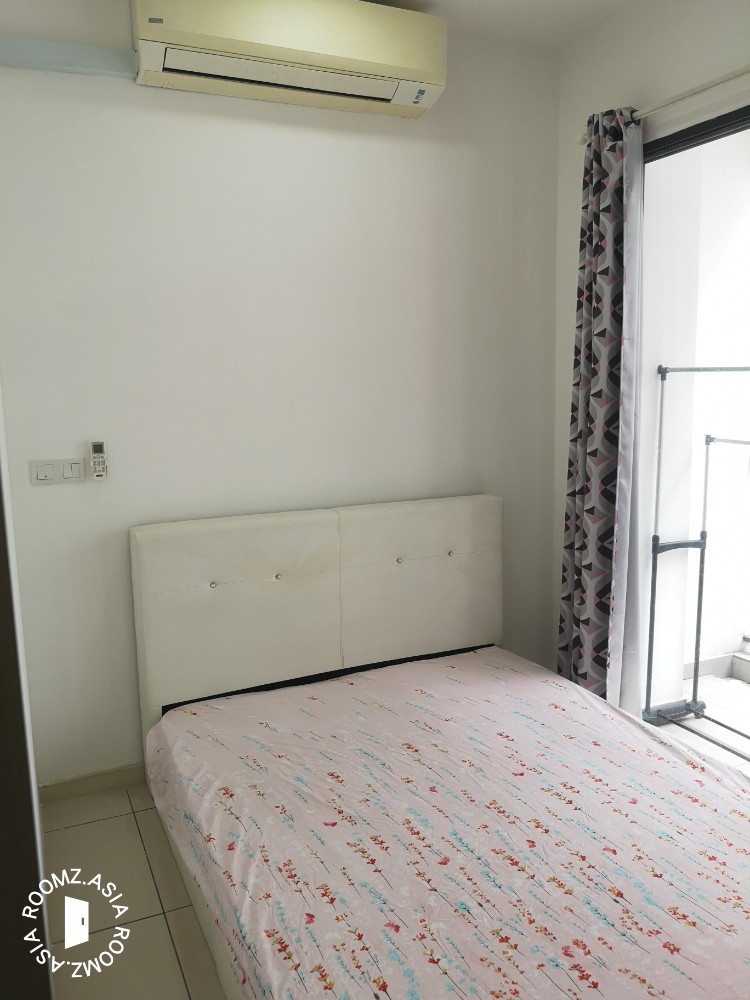 Full furnished Middle room for rent at Casa Green Bukit Jalil near Puchong, Sri Petaling, Kuchai Lama 