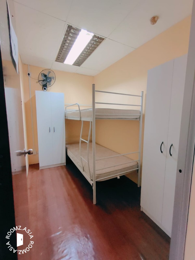 Room Rental for Ladies