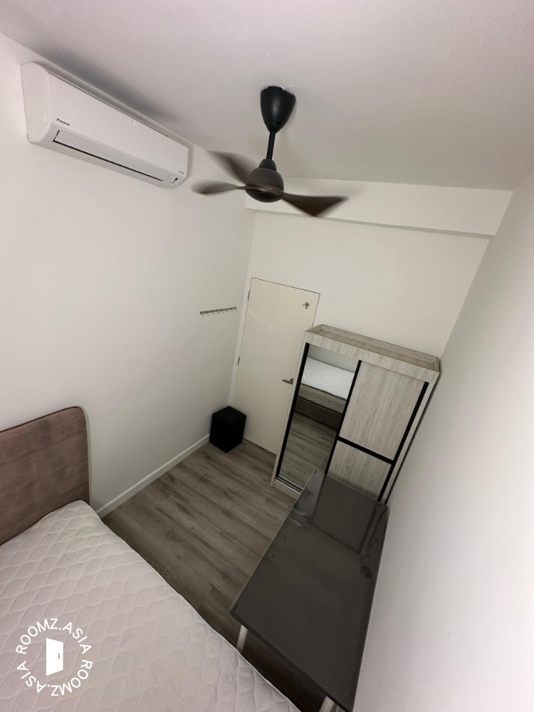 Female room for rent at Cubic Botanical,Bangsar South near Mid Valley and University Malaya