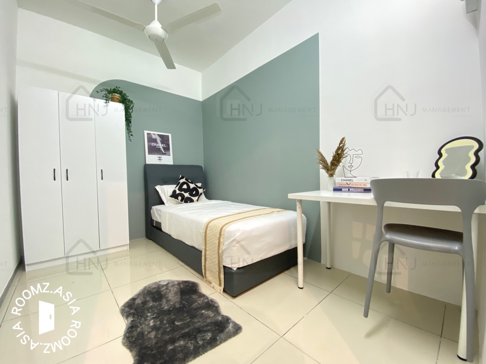 【⭕Deposit】PV20 -Single /Medium room to rent‼️ (2km to LRT ,1MIN TO GIANT ) MOVE IN NOW