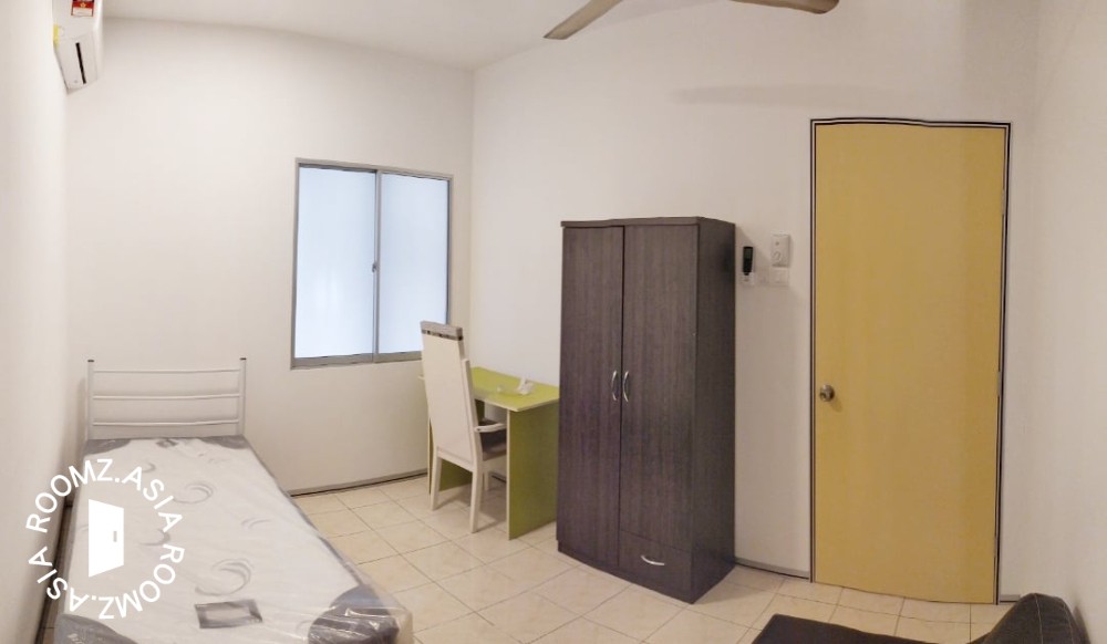 Room @ Vista Komanwel C, Bukit Jalil near LRT