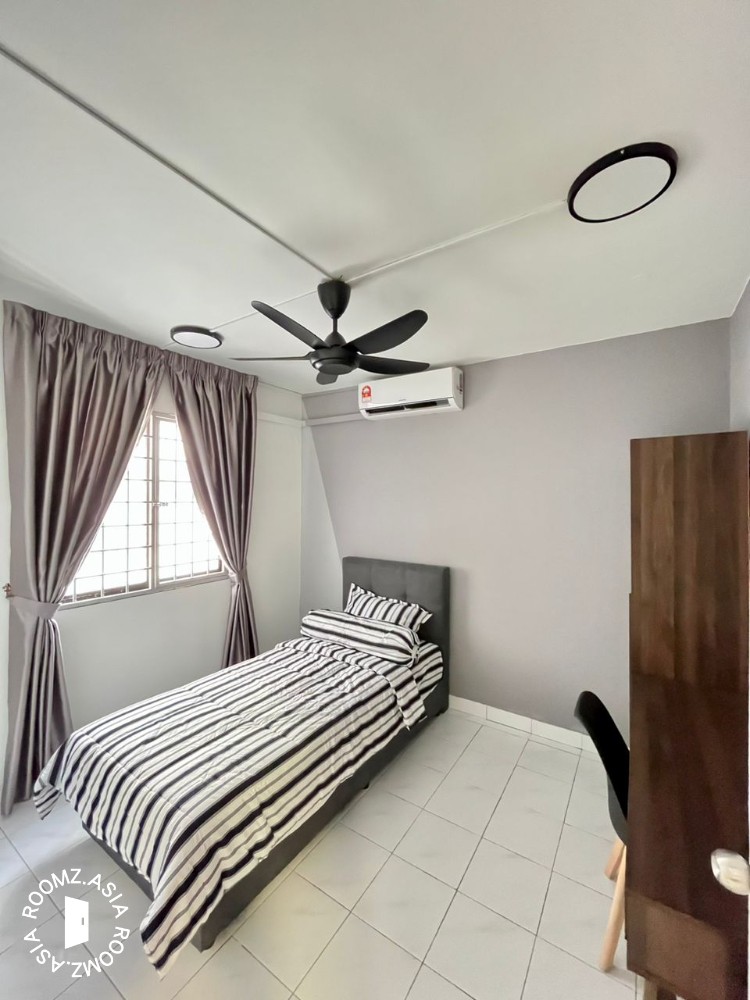 Single room with aircond for rent at Kenanga Point Pudu , LRT Pudu , KWC Mall , Bukit Bintang , Imbi , KLCC , Hang Tuah , Petaling Street