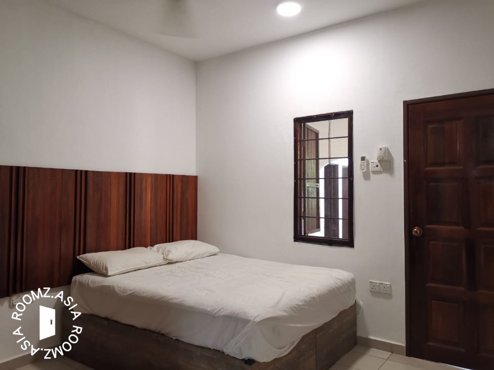 BALI RESORT STYLE ROOM FOR RENT AT PJU 1/17