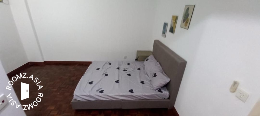 Seri Maya Condominium, Nearby LRT Setiawangsa, Master Room Mixed Gender Unit For Rent