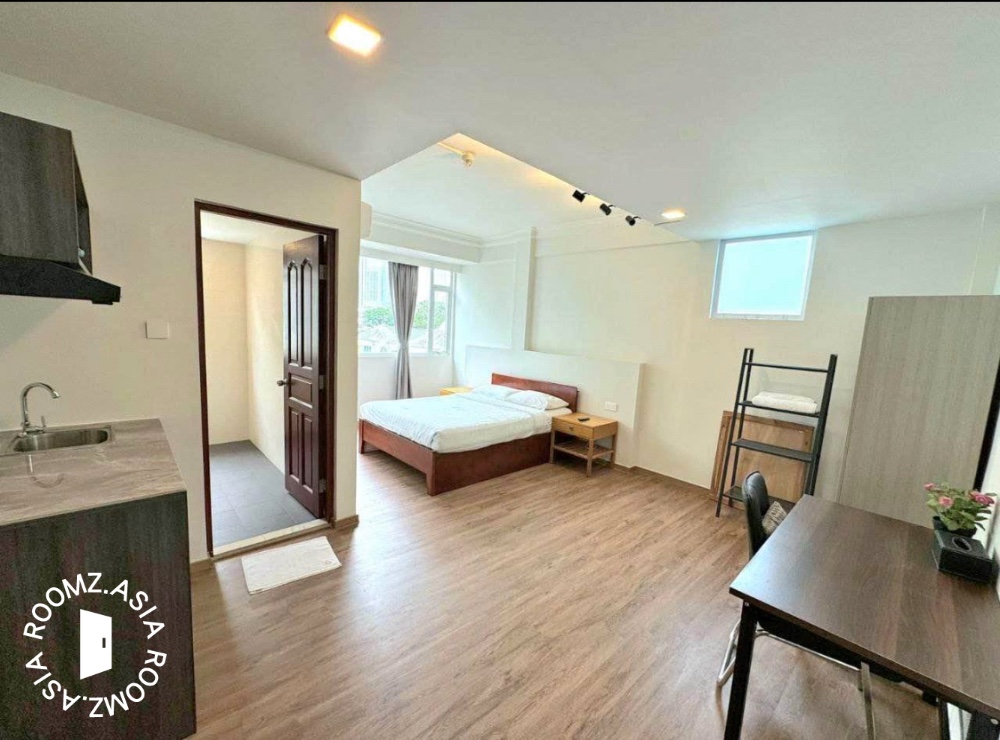 Studio room for rent at with private ๐bathroom