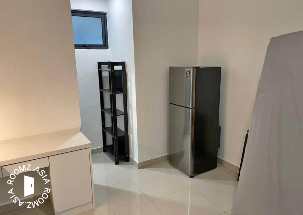 TRX MALL Single Room at The Forum Condominium 3 Minutes Walk to TRX MRT Train, Wisma Technip, RHB Centre, Exchange 106, Kenanga IB at Jalan Tun Razak, Kuala Lumpur Middle room for rent at with private 🛁bathroom