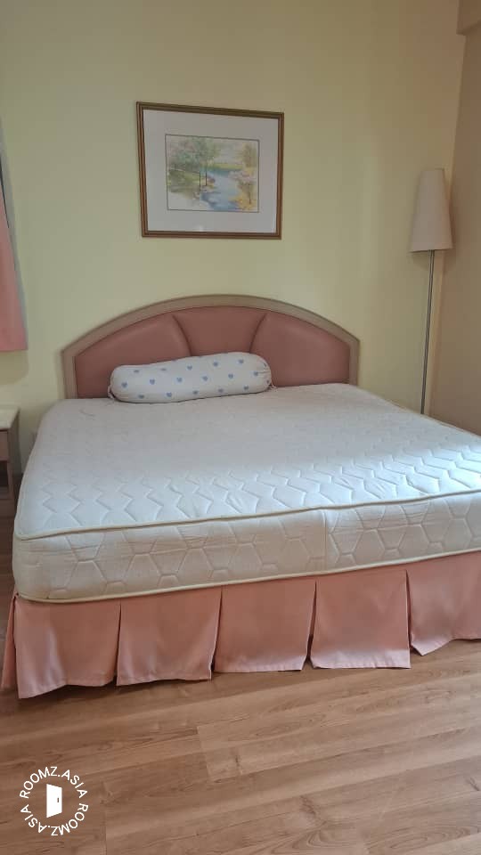 Corinthian Condominium KLCC Master Room with Private Bathroom Mixed Gender Unit, walking distance to KLCC, Nearby LRT/MRT Ampang Park