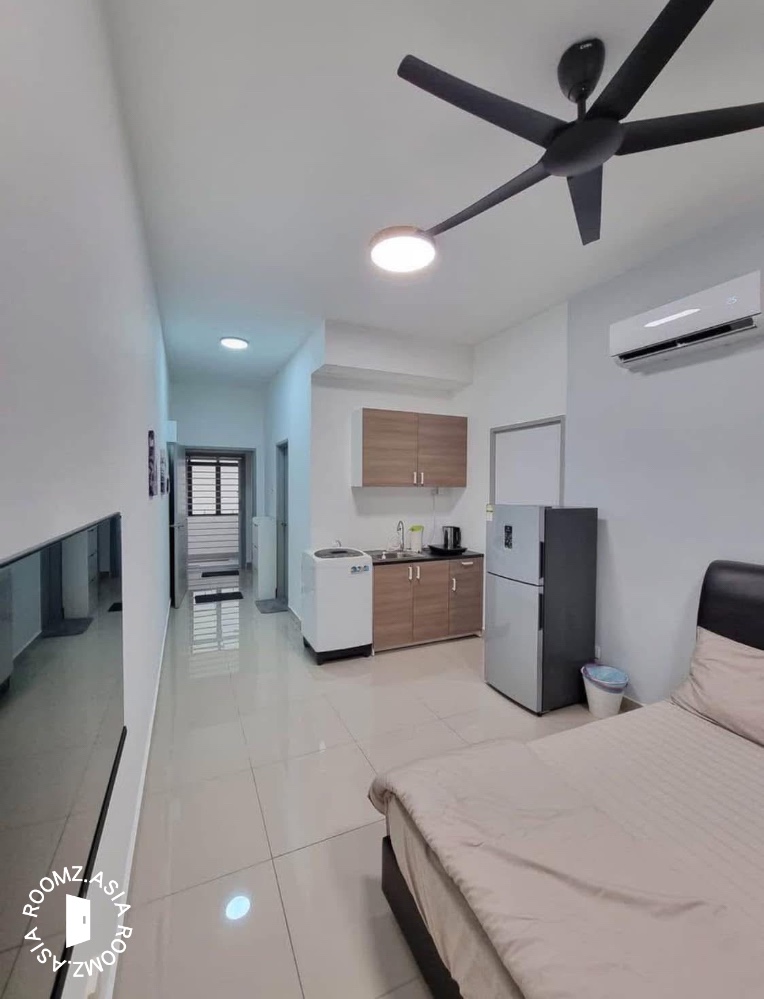 Studio room for rent at with private 🛁bathroom