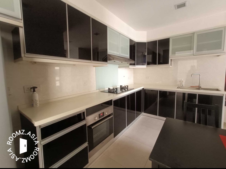 Studio room for rent at with private 🛁bathroom