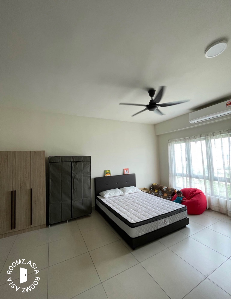 Studio room for rent at Royalle Condominium with private 🛁bathroom