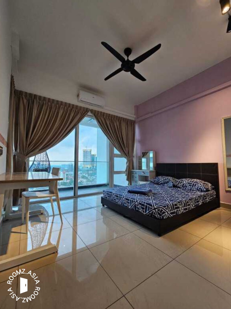 Studio room for rent at Bandar Sungai Long with private 🛁bathroom
