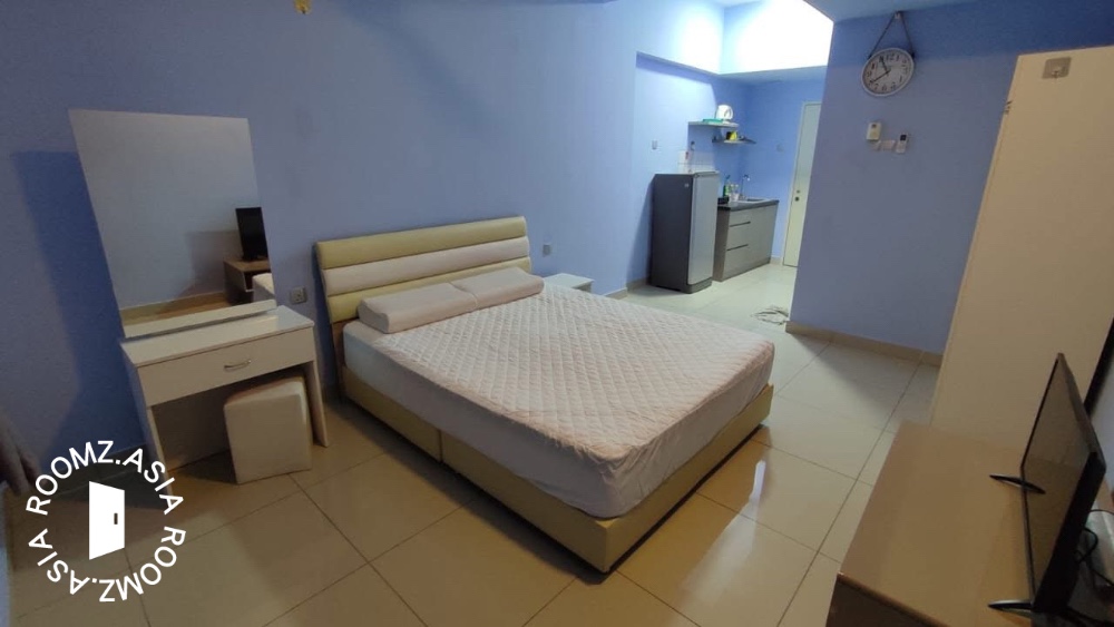 Studio room for rent at D'Summit Residences with private 🛁bathroom