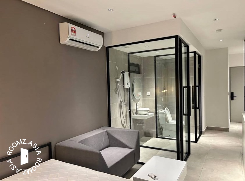 Studio room for rent at PJS 7 / 4A , BANDAR SUNWAY with private 🛁bathroom