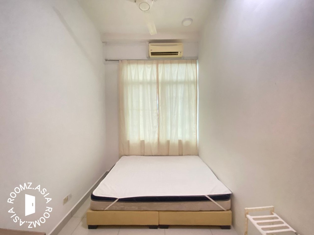 Room for Doctor/Paramedical Staff Working at HKL (Hospital Kuala Lumpur) near to Vue Residence, Jalan Pahang, KL