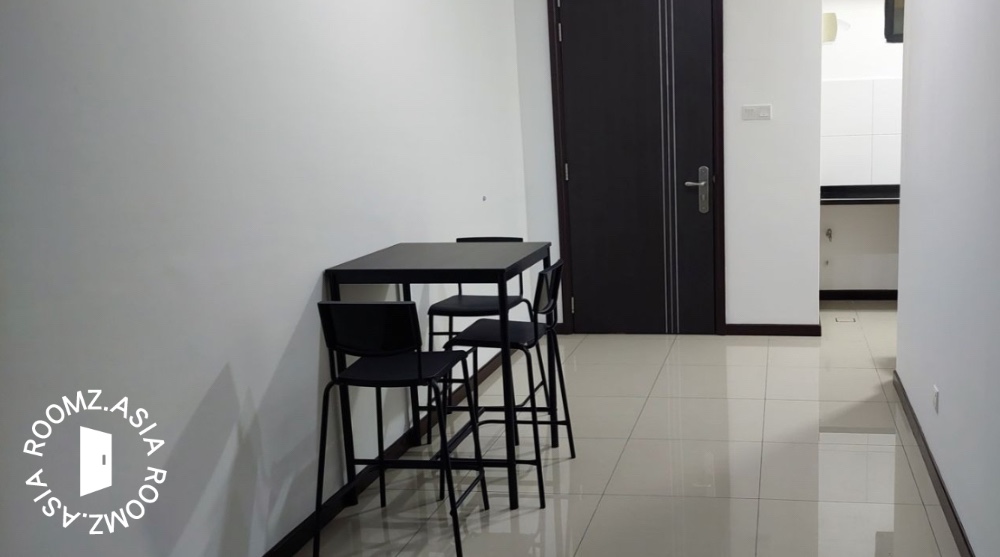 Master room for rent at with private 🛁bathroom