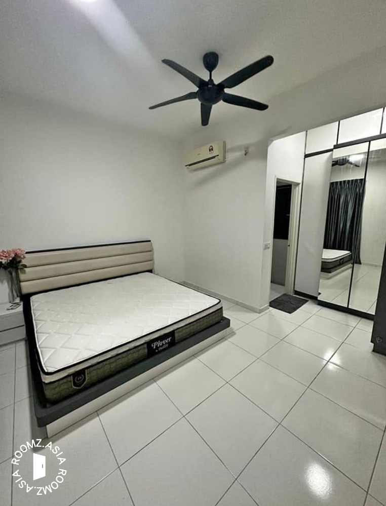 Studio room for rent at Bandar Johor Bahru with private 🛁bathroom