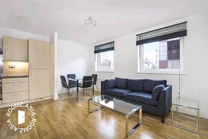 Studio room for rent at United Point Residence with private 🛁bathroom