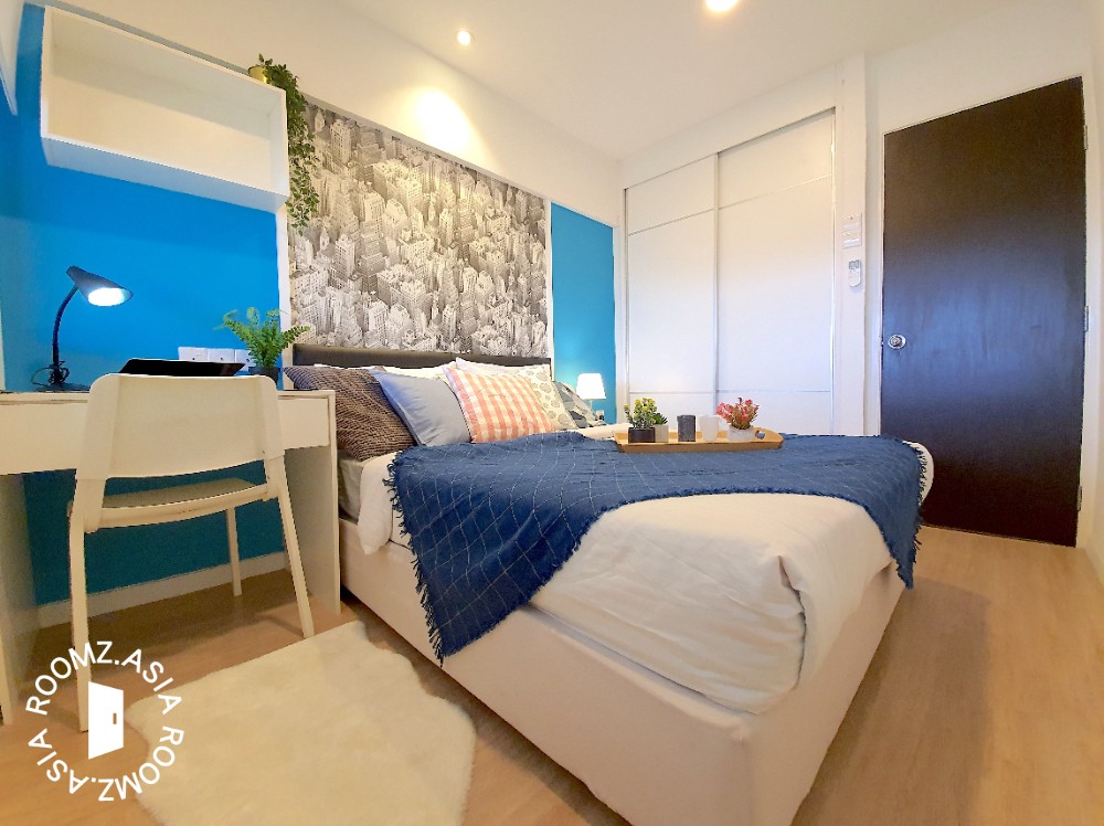Female Middle room for rent at D'latour Bandar Sunway