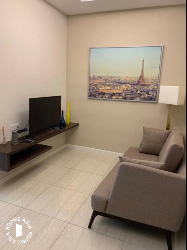 Fully furnished studio unit