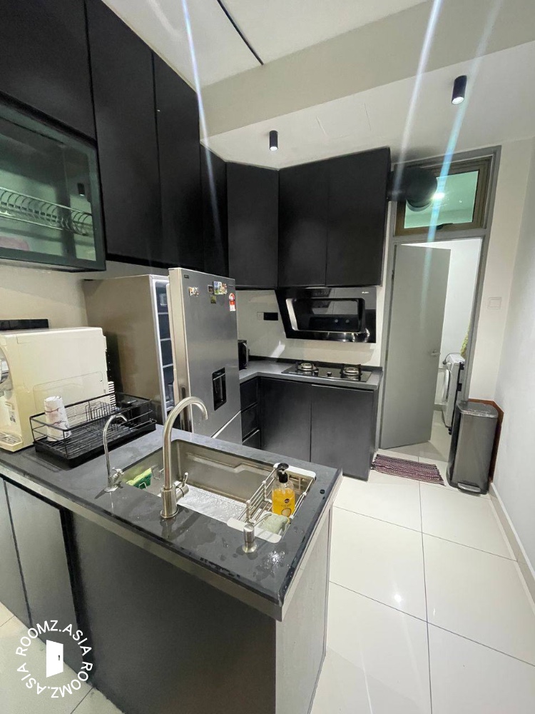 Studio room for rent at with private 🛁bathroom