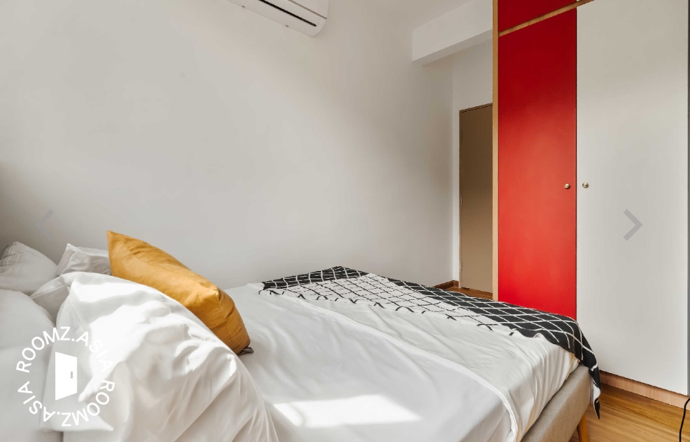 Looking for a happy, great tenant to make this cute and place home! A condo common room with a private bathroom for the tenant's own use. Fully furnished with a Queen sized bed, ceiling fan, aircon, wardrobe with mirror, study table with chair, televisi