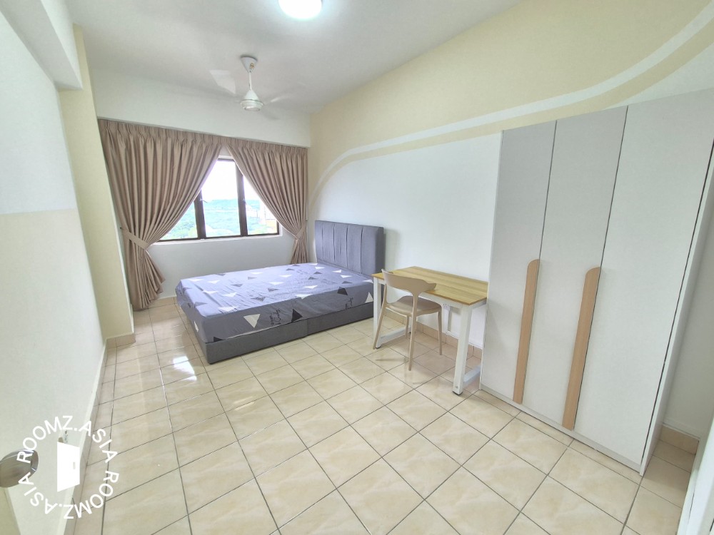 Medium Room For Rent @ Vista Komanwel C, Bukit Jalil