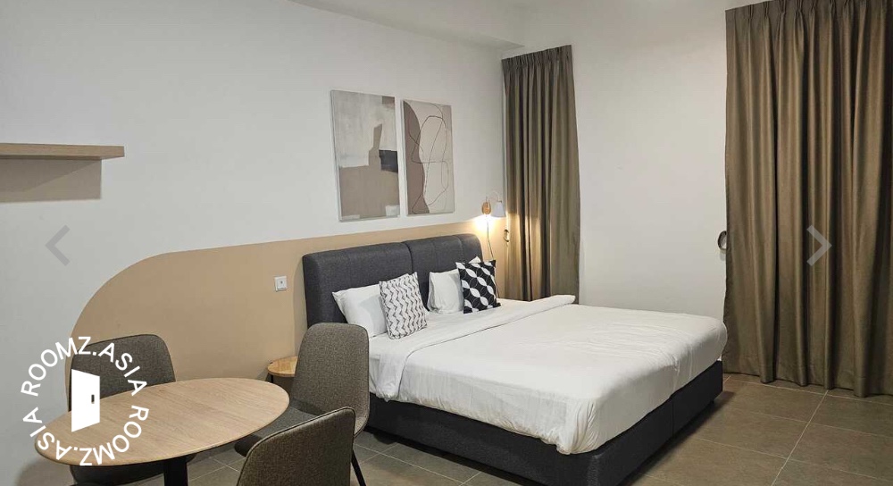 Looking for a happy, great tenant to make this cute and place home! A condo common room with a private bathroom for the tenant's own use. Fully furnished with a Queen sized bed, ceiling fan, aircon, wardrobe with mirror, study table with chair, televisi