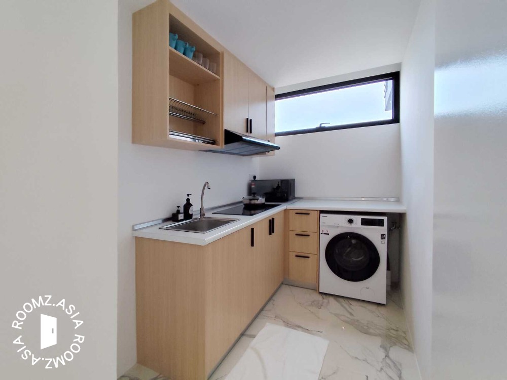 2 bedroom 1 bathroom condominium for rent