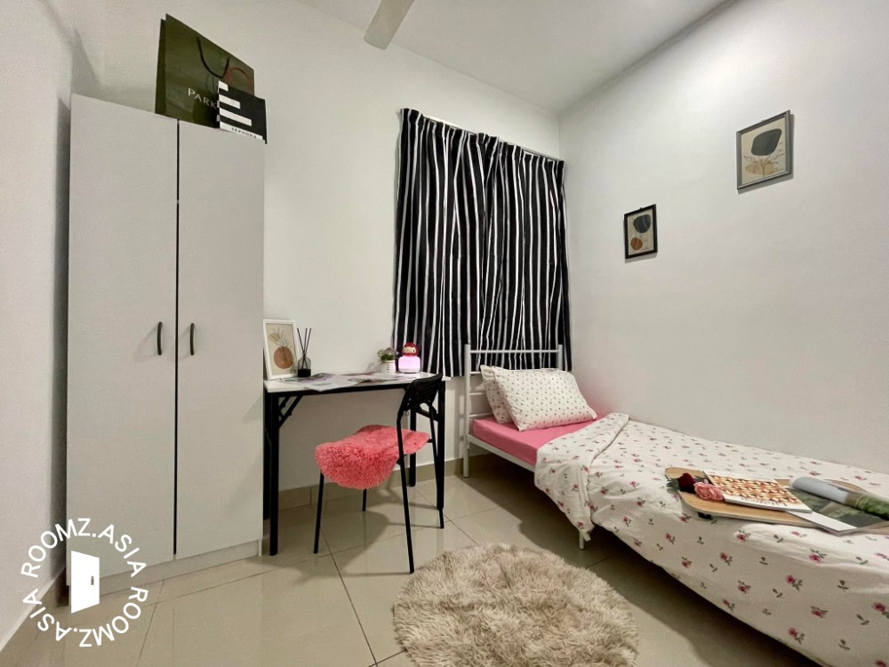 🌟 Strategic Location! Room for Rent @ Sentul near 🛤️ Jalan Ipoh & 🏙️ KLCC