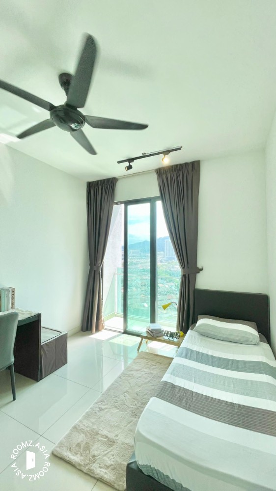 FEMALE BALCONY ROOM FOR RENT IN SETAPAK DANAU KOTA SUITE INCLUDE UTILITY