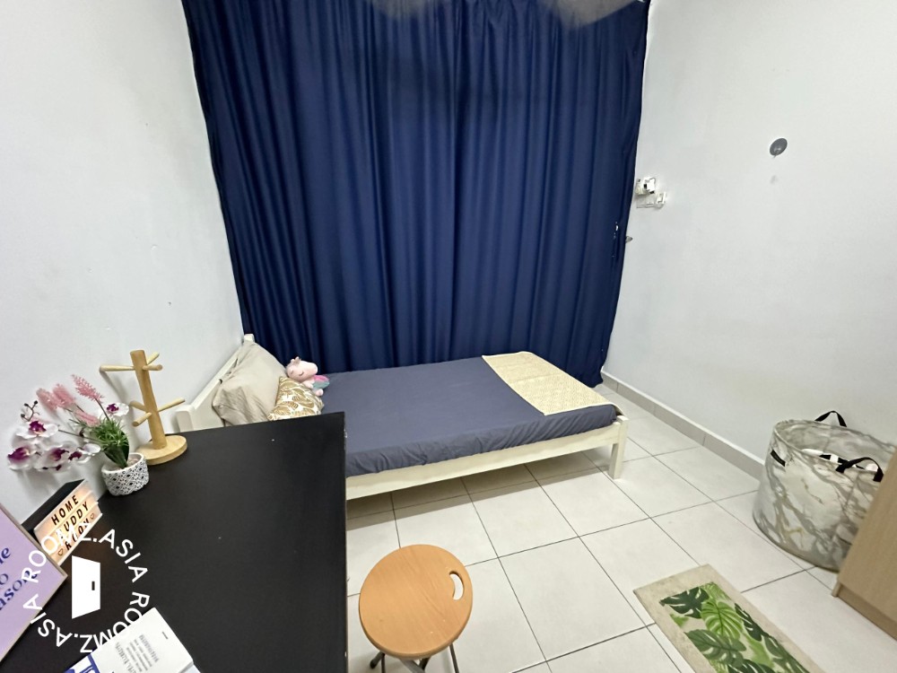 🌟 Well-Designed Room + High-Speed WiFi – Ideal for Work & Living!