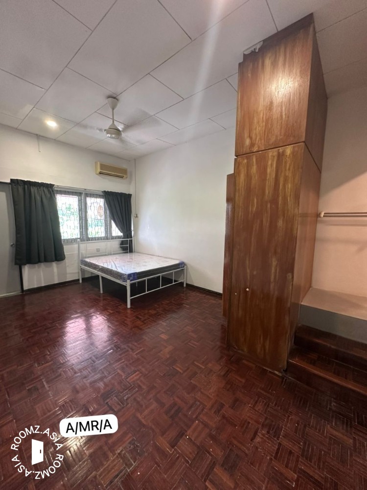 SECTION 19, PETALAING JAYA, FEMALE UNIT TO RENT, ZERO DEPOSIT