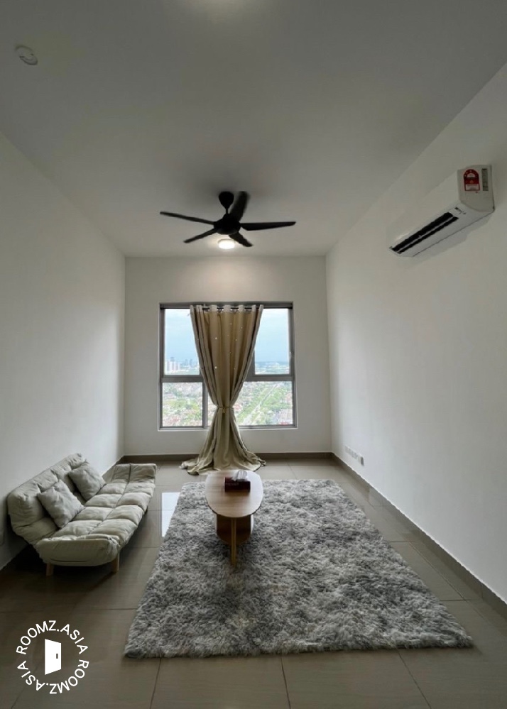 Studio room for rent at LBS Skylake Residence, Puchong with private 🛁bathroom