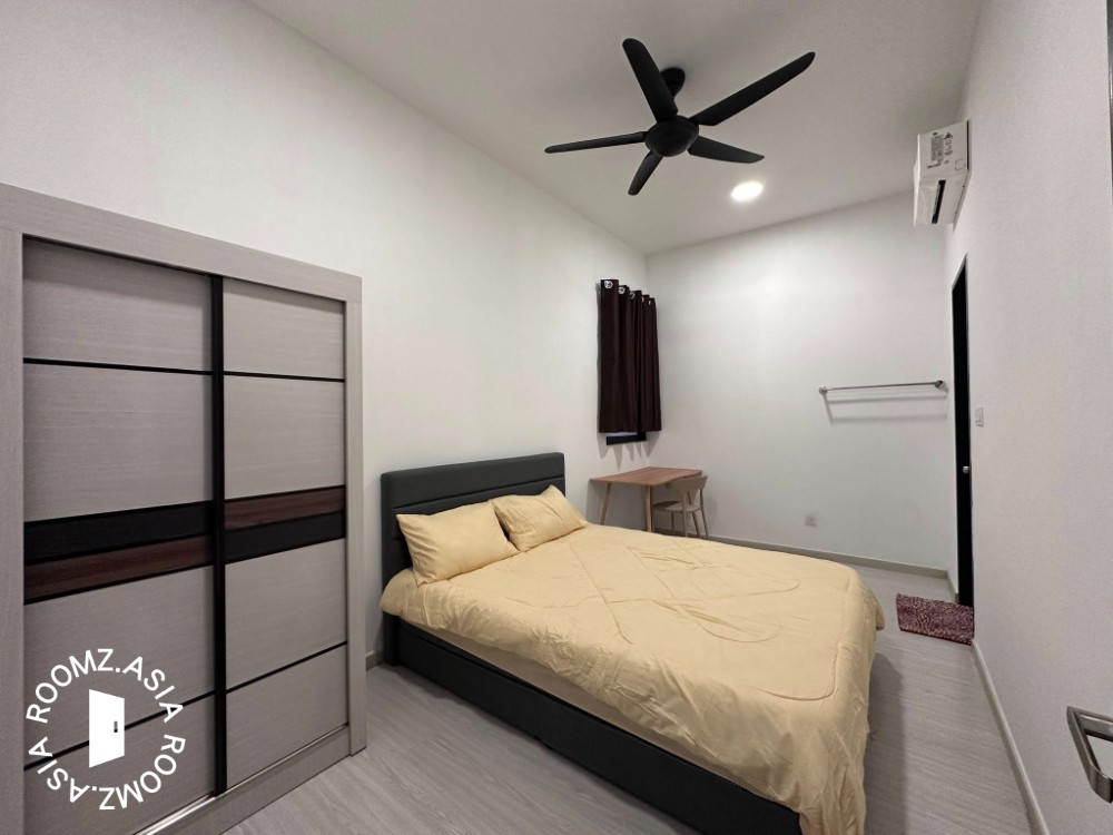 The Havre-newly refurbished MIDDLE room (M1)|Bukit Jalil