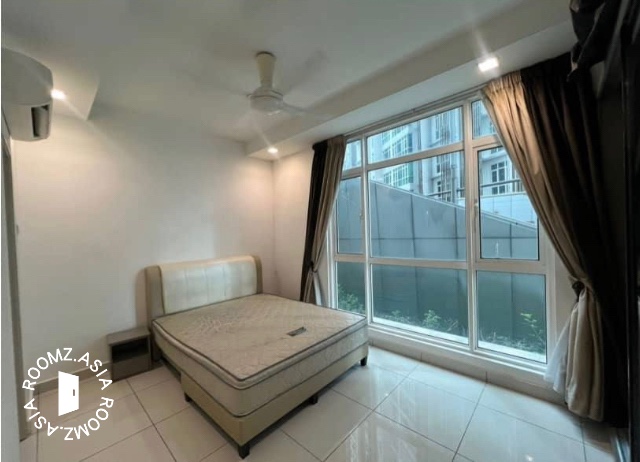 Studio room for rent at Desa Petaling with private 🛁bathroom