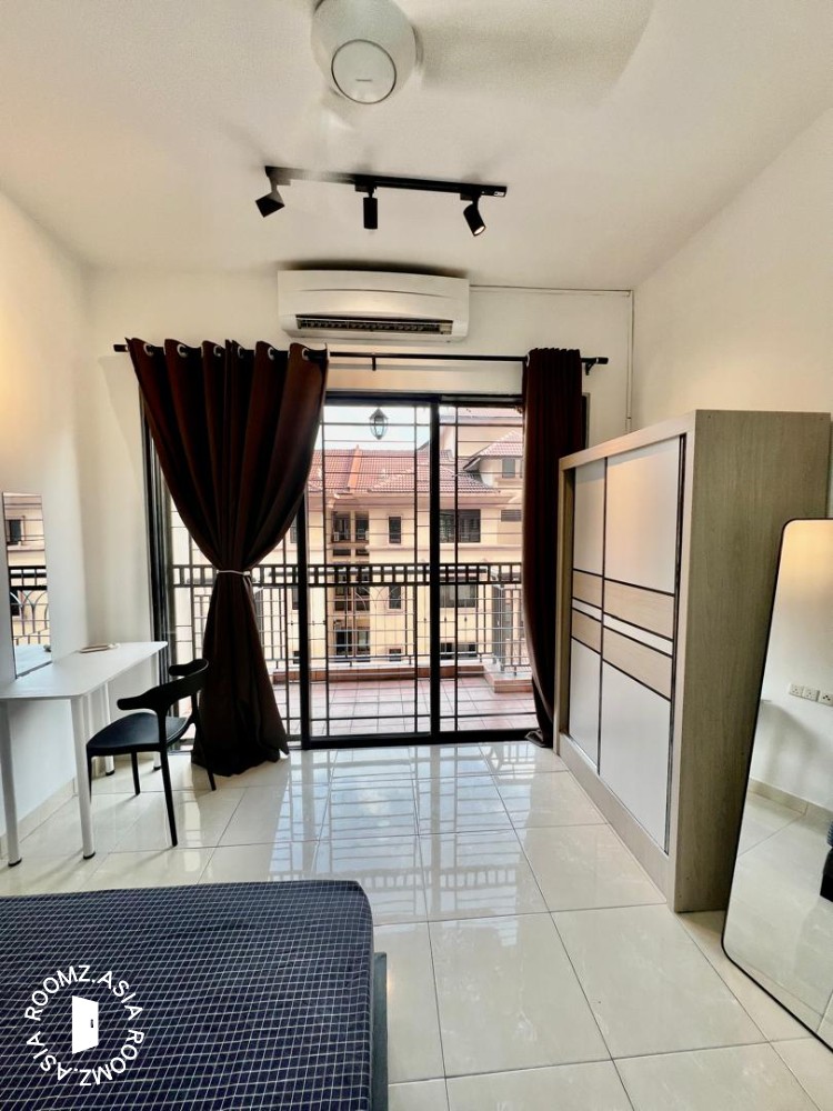 Newly Furnished Balcony Queen Bedroom to Rent @ Casa Indah 1 @ Keyless Room @ Smart Lock Room & Main Entrance @ Mix Unit