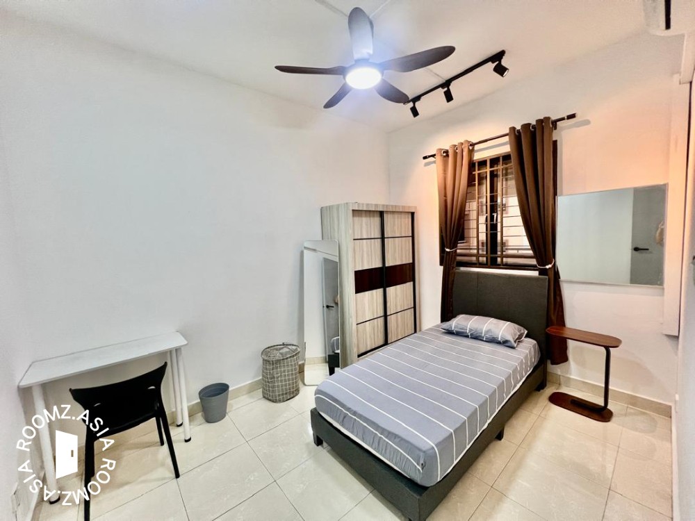 Newly Furnished Medium Single Bedroom to Rent @ Casa Indah 1 @ Keyless Room @ 5 mins walk to LRT @ Smart Lock Room & Main Entrance @ Mix Unit