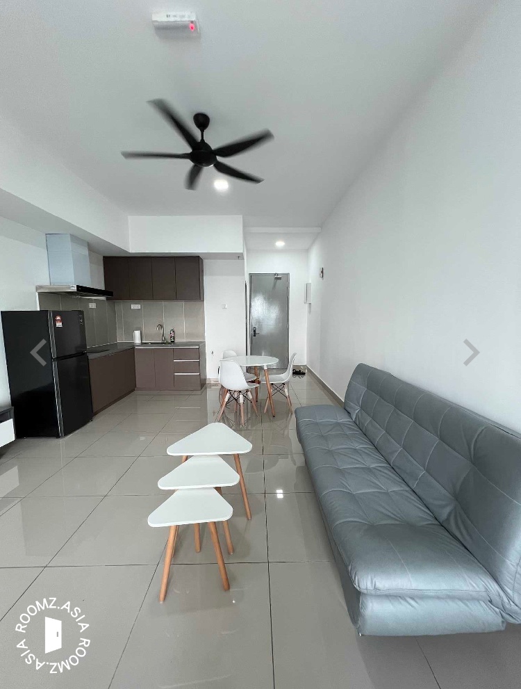 Studio room for rent at with private 🛁bathroom