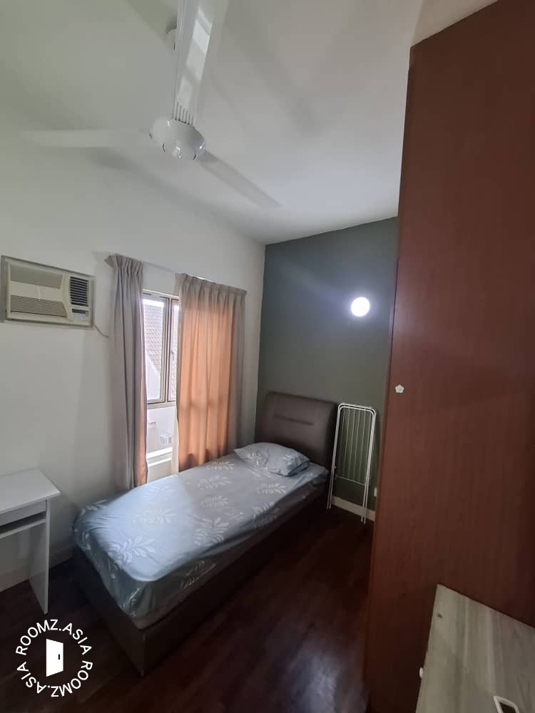 Seri Maya Middle Room Muslim Female Unit,4 min walk to LRT Setiawangsa