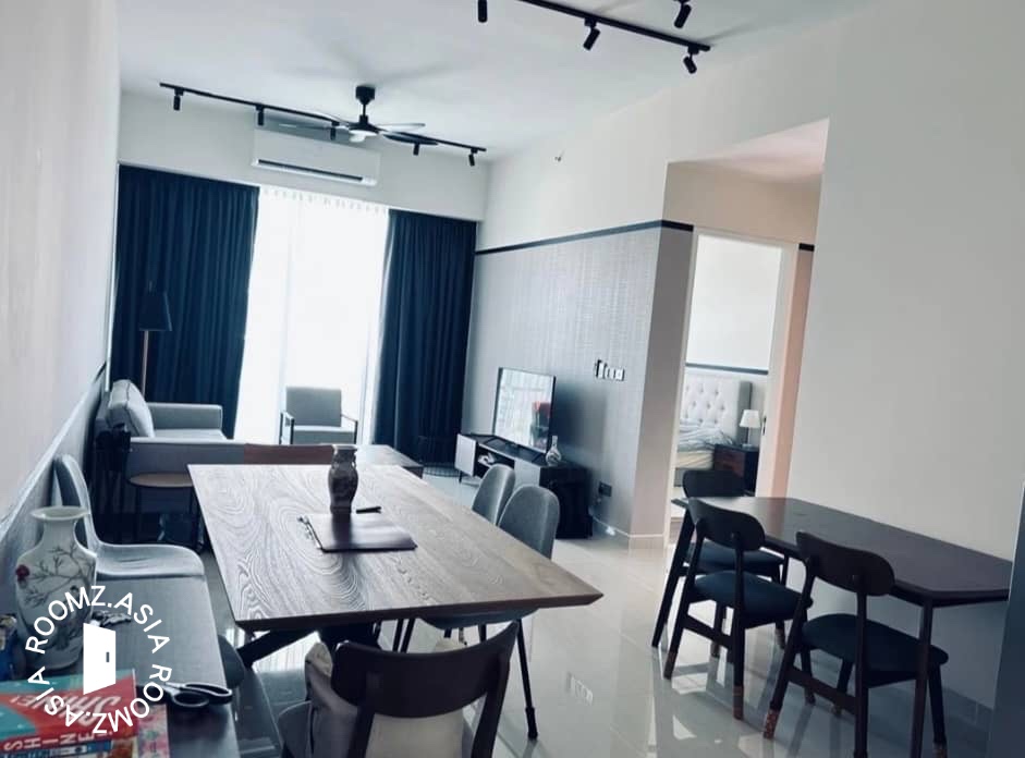 Studio room for rent at with private 🛁bathroom