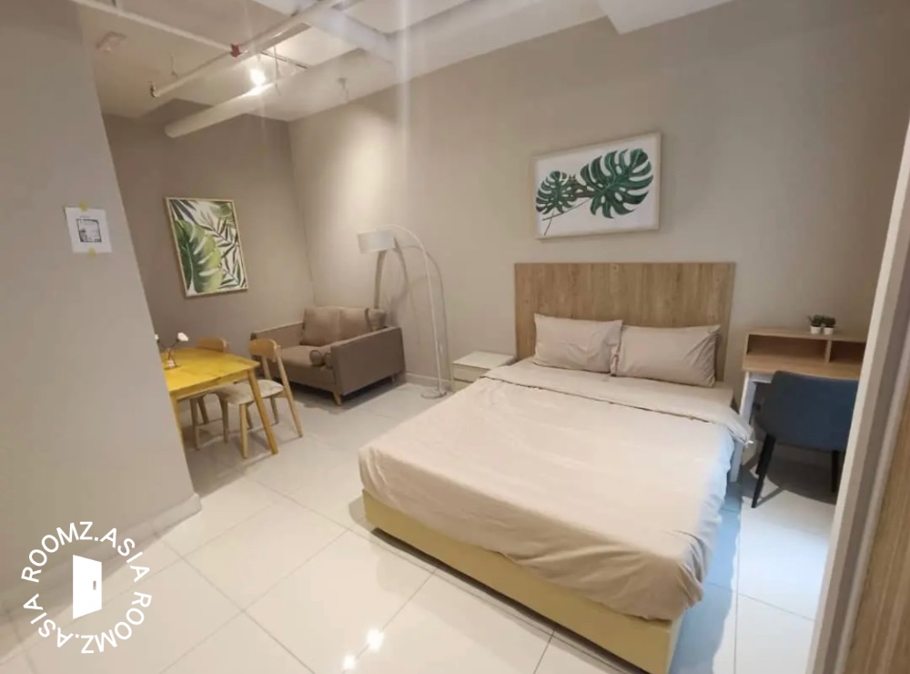 Studio room for rent at with private 🛁bathroom