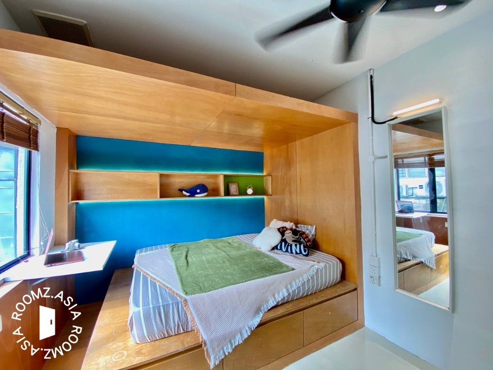 🧳 Just Bring Clothes – Room for Rent in TTDI 🧺