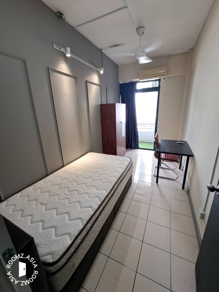 Female Single Rooms @ Istara Condo Sek 52 walk to Asia Jaya LRT, BAC, Jaya33, PJ8, Sheraton, Hilton