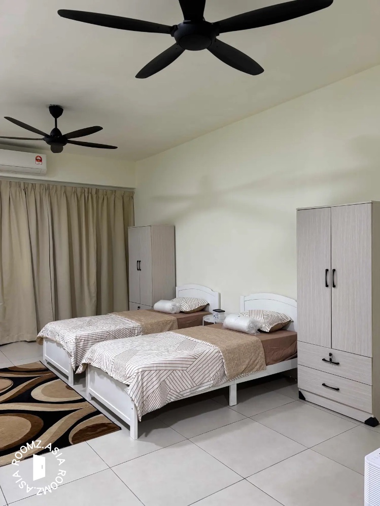 Studio room for rent at with private 🛁bathroom